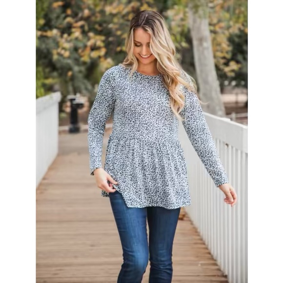 Tickled teal animal print tunic - Picture 2 of 5